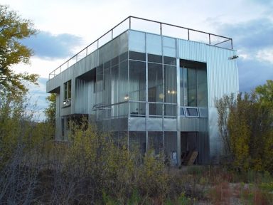 Simple Yet Amazing All-Metal House for Inspiration! (HQ Pictures